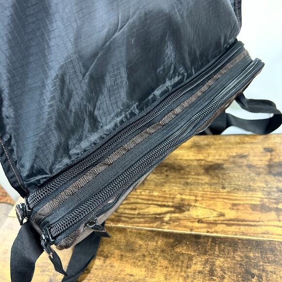 Targus 14" Laptop Messenger Bag Shoulder Strap Padded Brown Nylon 14x10x3 - Picture 7 of 12